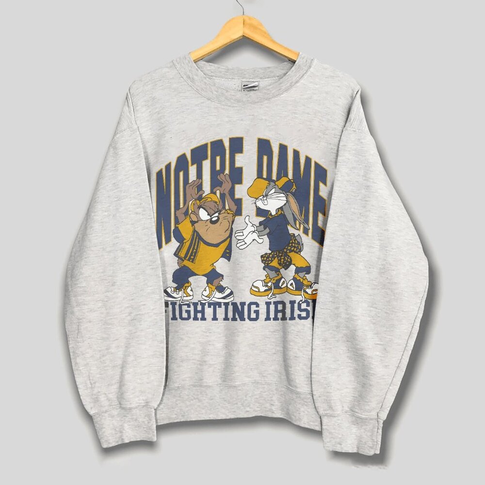 Vintage 1990s University Of Notre Dame Fighting Irish Looney Tunes Sweatshirt